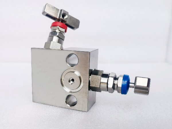 32MPa左高壓二閥組-重慶九環(huán)機(jī)電-二閥組廠家 32MPa左高壓二閥組-重慶九環(huán)機(jī)電-二閥組廠家